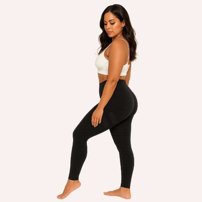Leggings FitCurve Senselle en color negro vista frontal